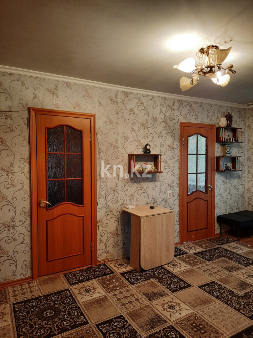 Продажа 3-комнатной квартиры, 48 м², 22-й мкр., дом  3д в Караганде