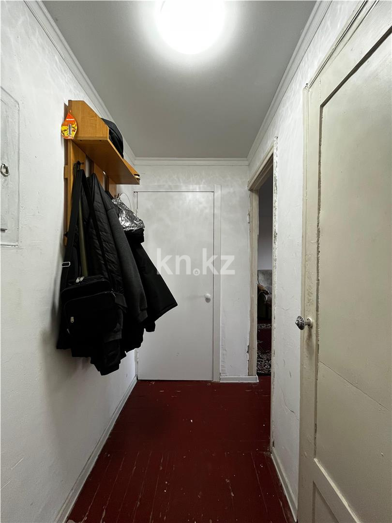 Продажа 1-комнатной квартиры, 30 м², 16 мкр., дом  2а в Караганде - фото 6