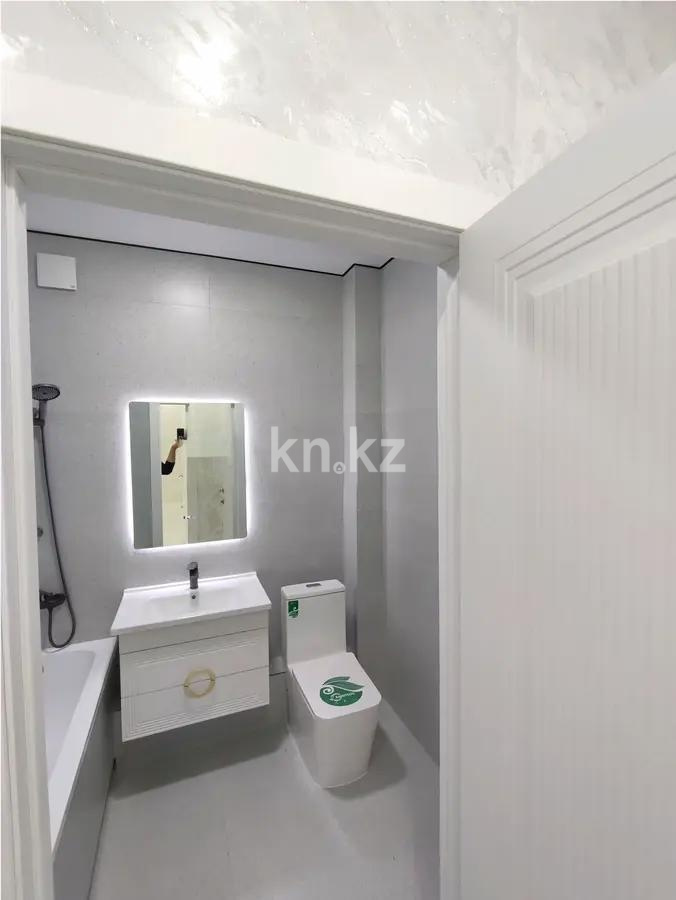 Продажа 1-комнатной квартиры, 38 м², ул. Тынышбайулы, дом  5 в Астане - фото 2