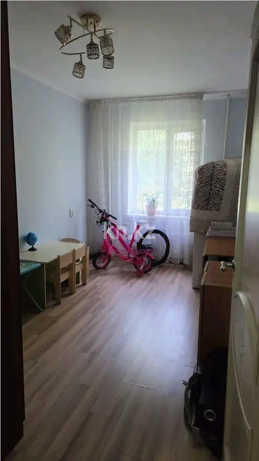 Продажа 3-комнатной квартиры, 59 м², мкр. Аксай-2, дом  65 в Алматы - фото 2