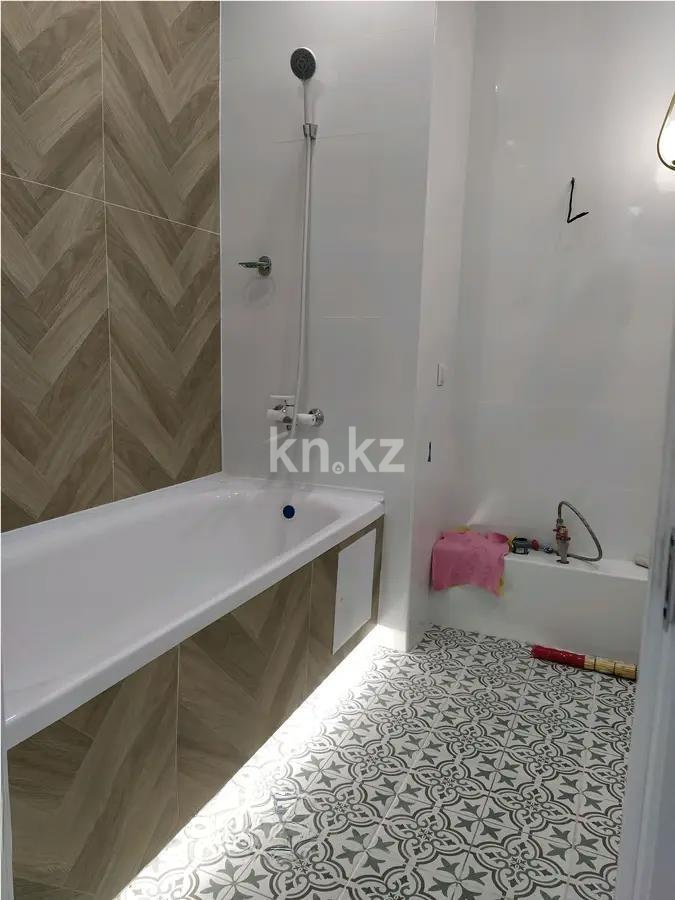 Продажа 1-комнатной квартиры, 33 м², пр. Райымбека, дом  210/7 в Алматы - фото 2