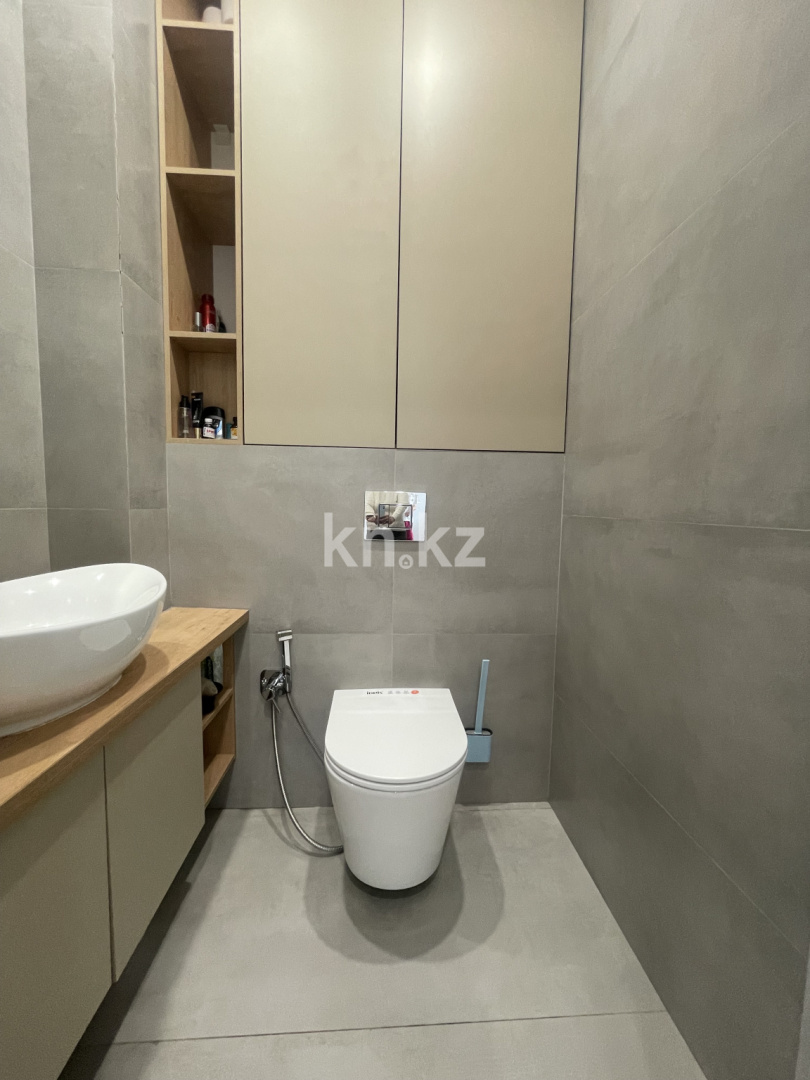 Продажа 3-комнатной квартиры, 74.8 м², ул. Муканова, дом  61/2 в Караганде - фото 14