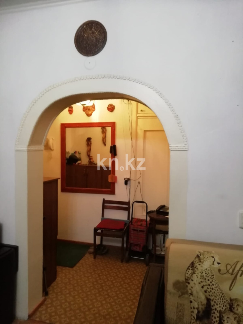 Продажа 4-комнатной квартиры, 80 м², Толе би, дом  100 в Таразе - фото 2