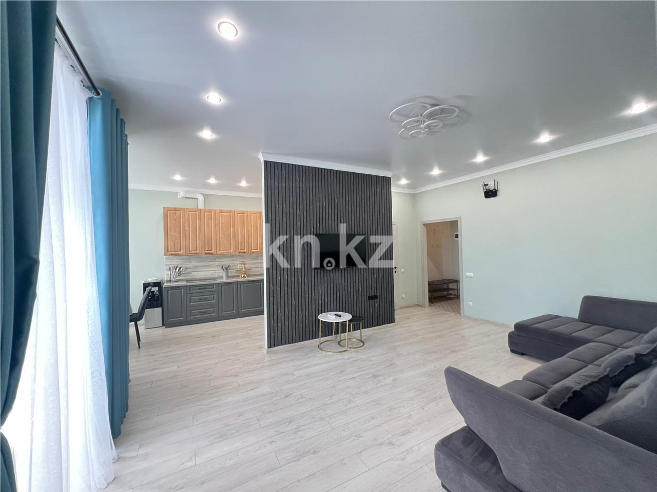 Продажа 2-комнатной квартиры, 63 м², мкр. Степной-3, дом  1/10 в Караганде - фото 3