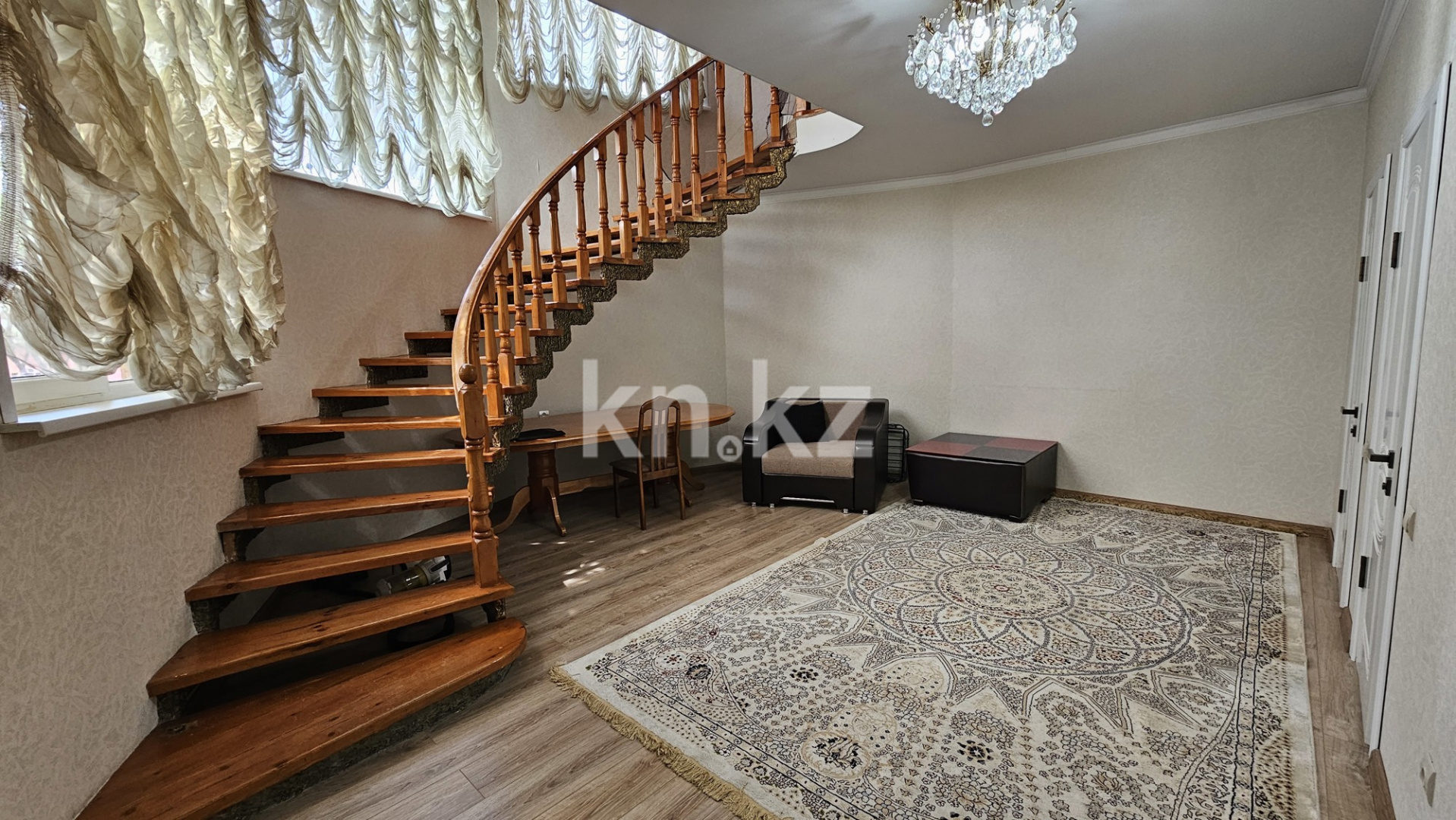 Продажа 5-комнатного дома, 220 м² в Алматы - фото 16