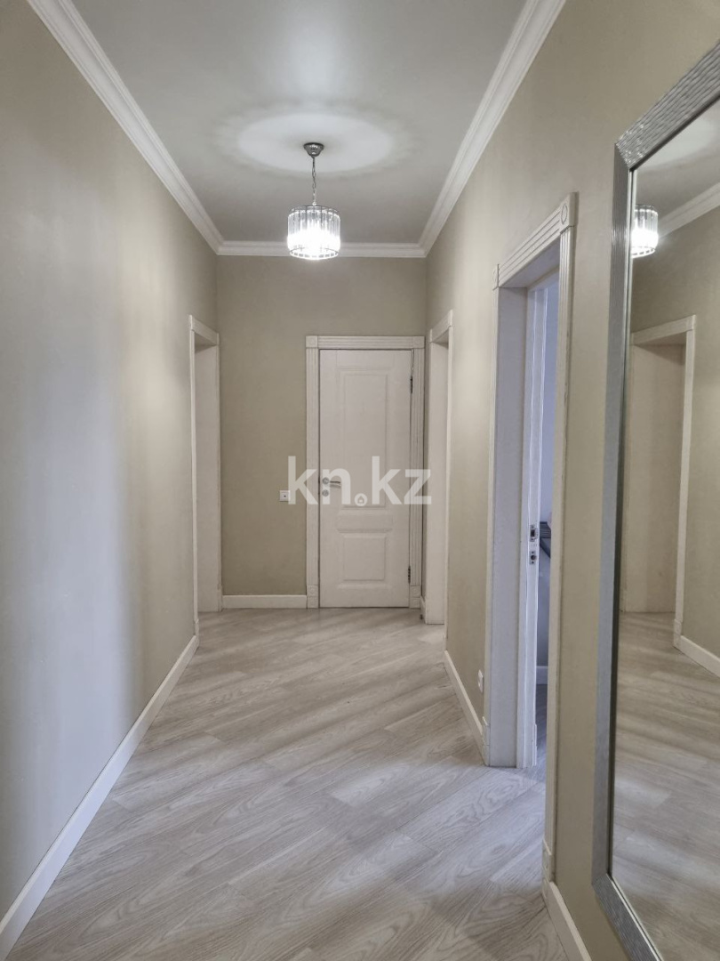 Продажа 3-комнатной квартиры, 85 м², Сакена Сейфуллина, дом  10 в Караганде - фото 11
