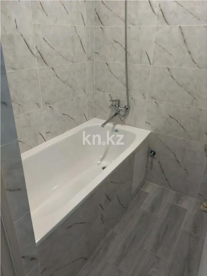 Продажа 2-комнатной квартиры, 47 м², 3 мкр-н, дом  40 в Абае - фото 3