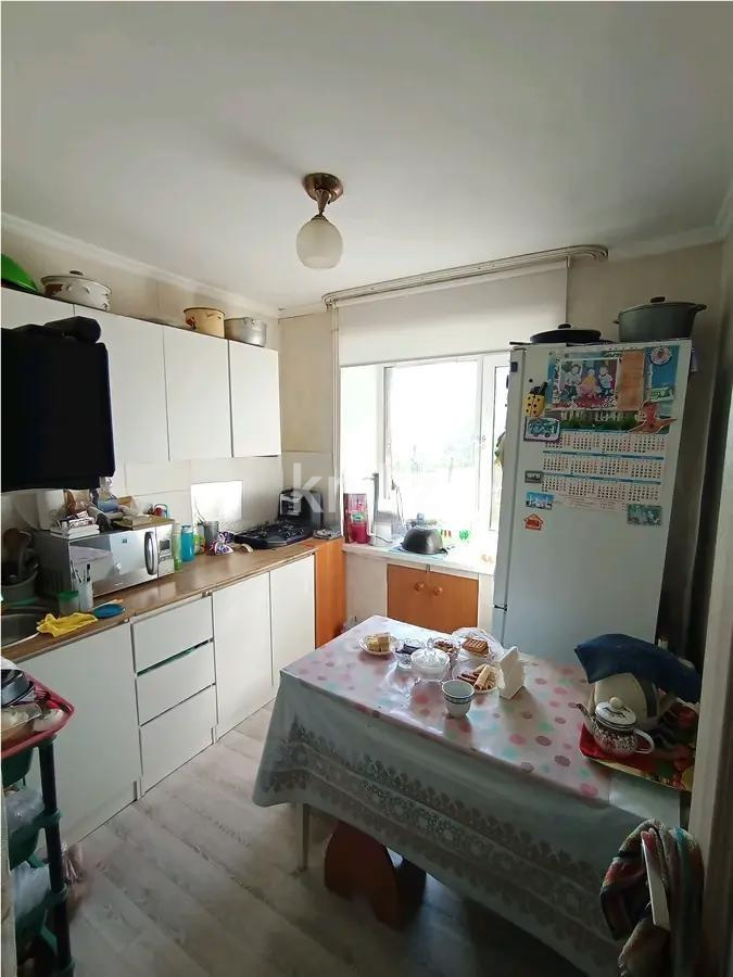 Продажа 3-комнатной квартиры, 65 м², ул. Бирюзова, дом  13 в Караганде - фото 4