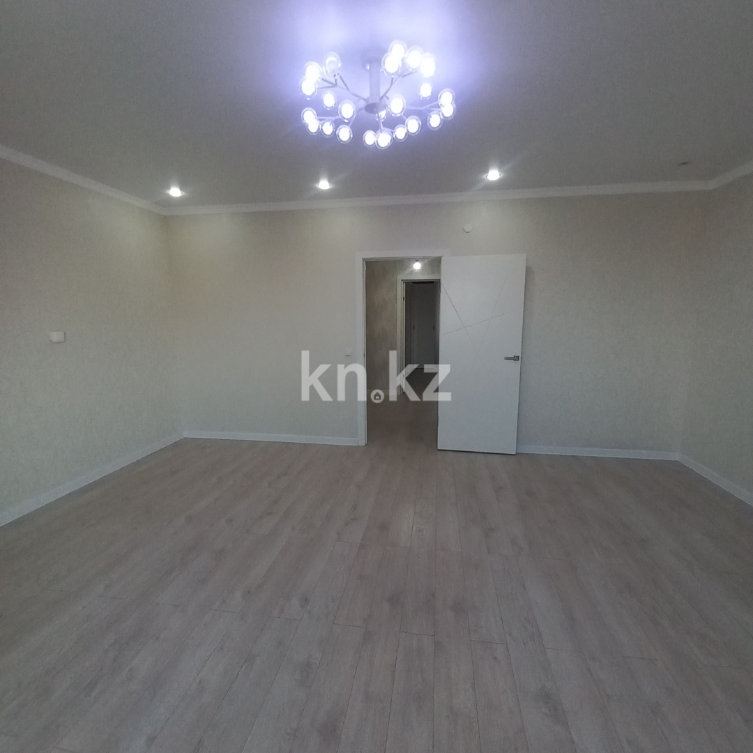 Продажа 2-комнатной квартиры, 69.5 м² в Уральске - фото 4