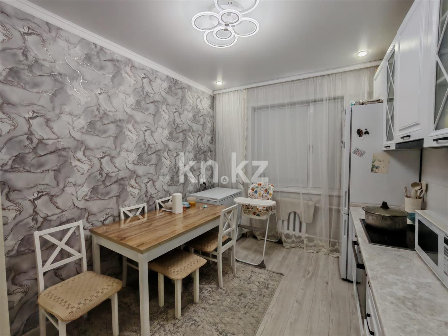 Продажа 2-комнатной квартиры, 62 м², ул. Сарыарка в Караганде - фото 5