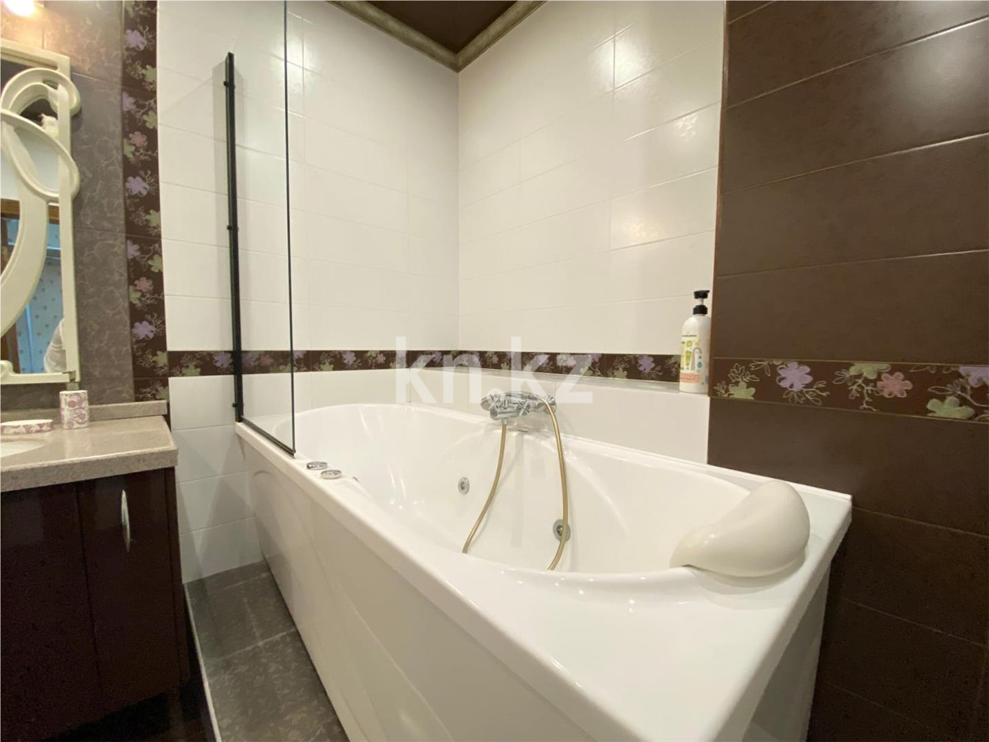 Продажа 5-комнатной квартиры, 204 м² в Астане - фото 9