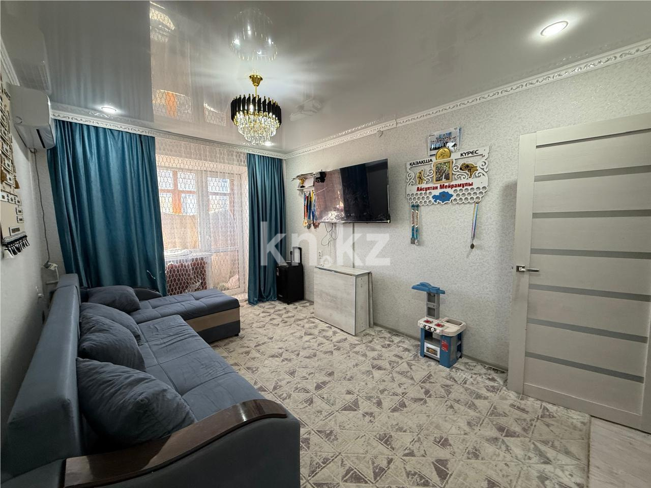 Продажа 3-комнатной квартиры, 53 м², мкр-н 15, дом  6 в Караганде - фото 2