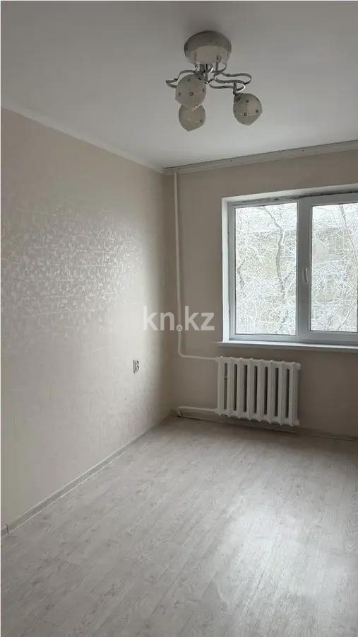 Продажа 3-комнатной квартиры, 60 м², 8 мкр., дом  18 в Алматы - фото 3