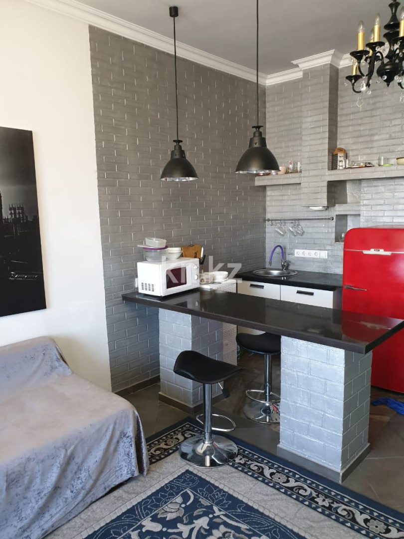 Аренда 2-комнатной квартиры, 70 м², ул. Радостовца, дом  124 - ул. Сатпаева в Алматы - фото 3