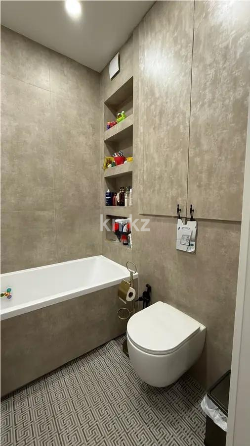 Продажа 2-комнатной квартиры, 72 м², ул. Кабанбай батыра, дом  252 в Алматы - фото 4