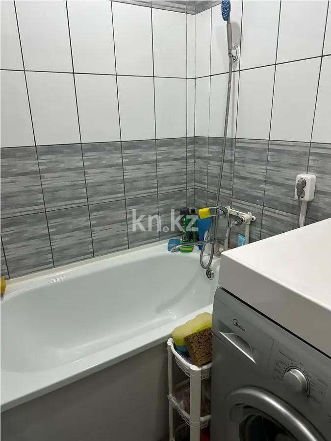 Продажа 1-комнатной квартиры, 30 м², мкр-н 22, дом  13 в Караганде - фото 3