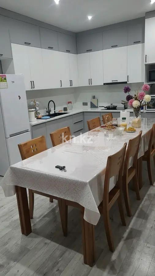 Продажа 3-комнатной квартиры, 69 м², ул. Жамбыла, дом  145 в Караганде - фото 3
