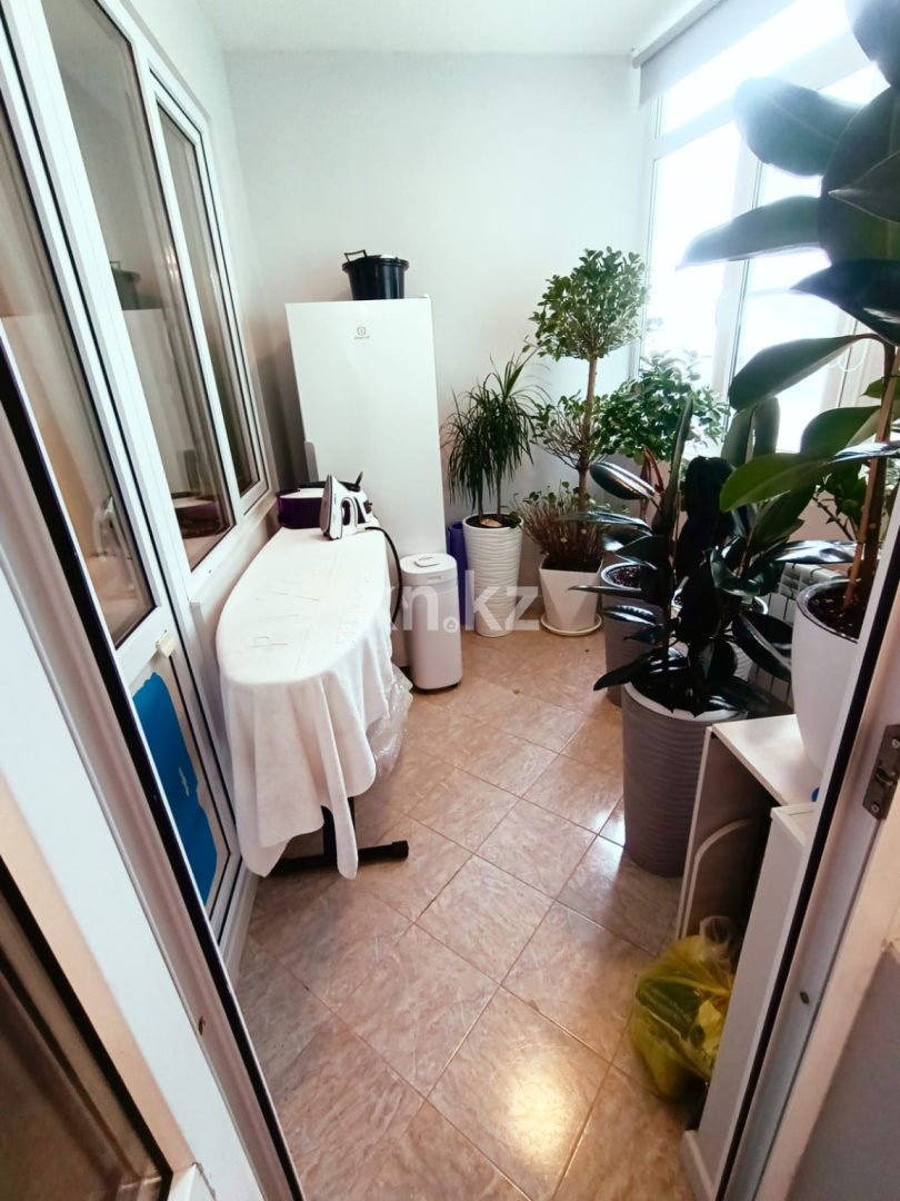 Продажа 4-комнатной квартиры, 129.4 м², ул. Кенесары хана в Алматы - фото 35