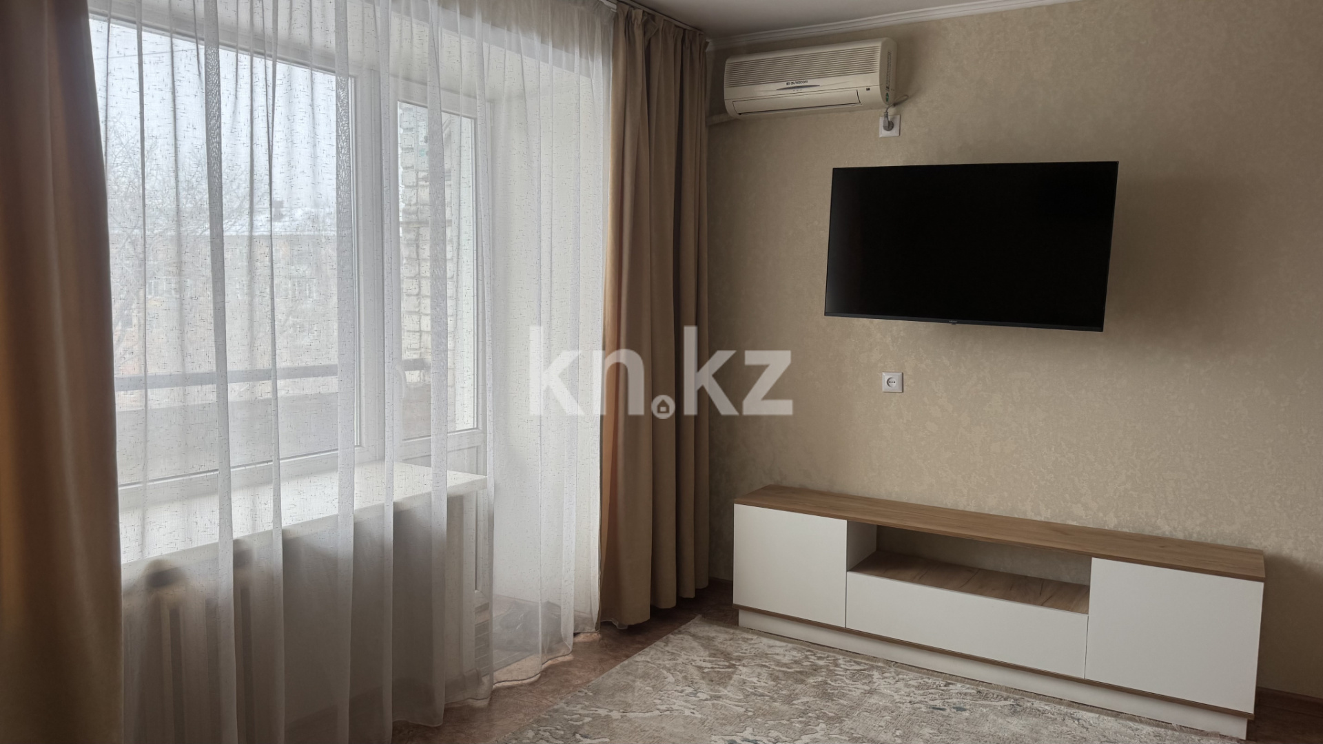 Аренда 1-комнатной квартиры посуточно, 36 м², ул. Бурова, дом  19/1 в Усть-Каменогорске - фото 2