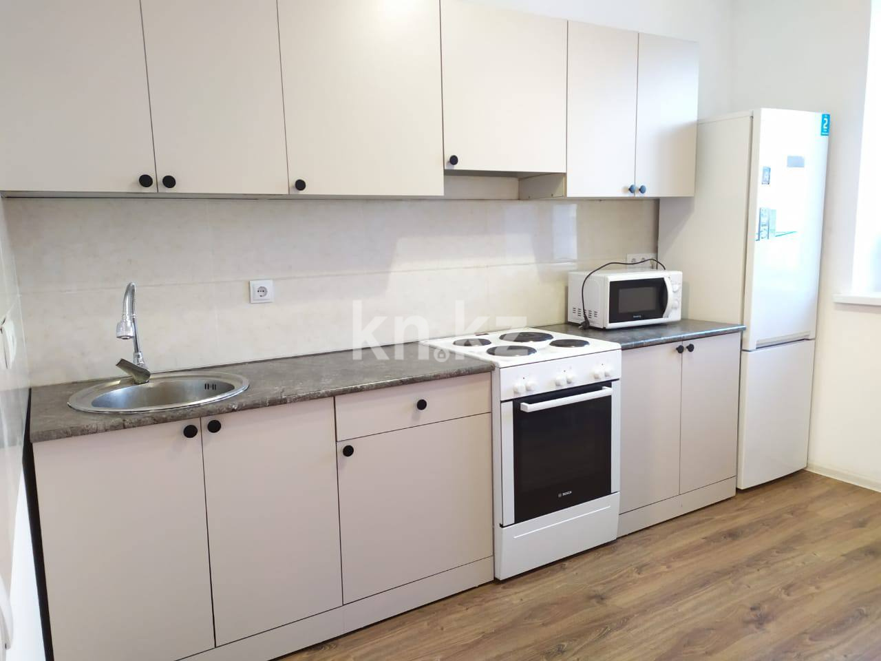 Аренда 2-комнатной квартиры, 54 м² в Астане