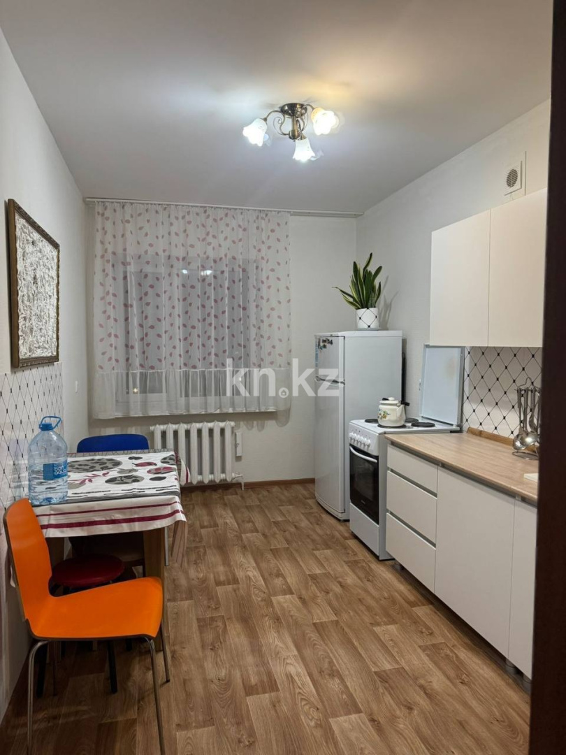 Аренда 1-комнатной квартиры, 42 м² в Астане