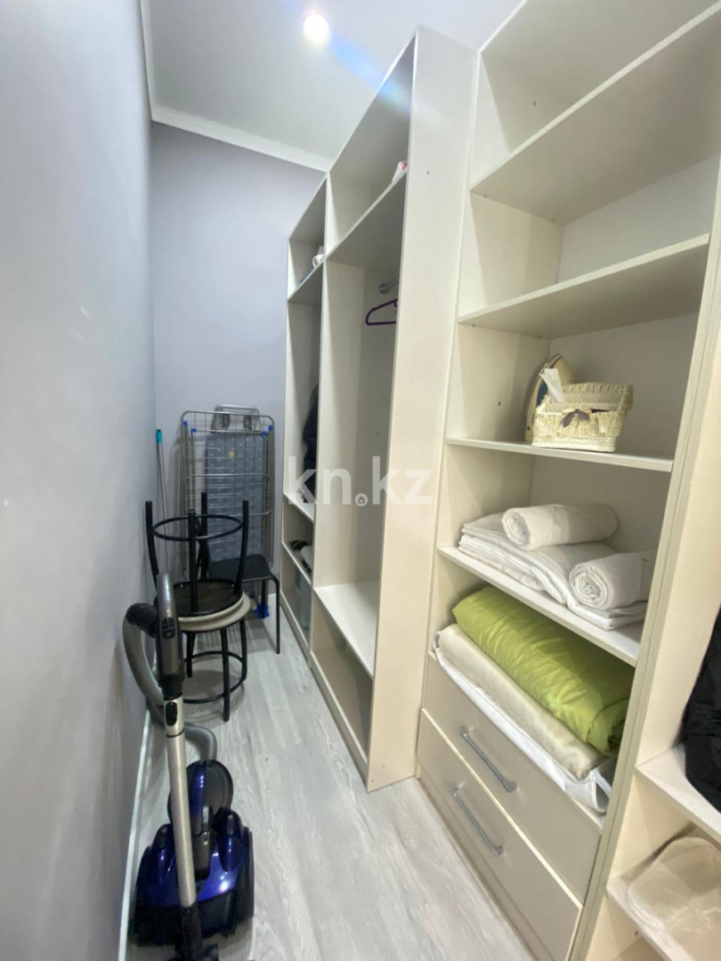 Продажа 2-комнатной квартиры, 44 м², пр. Шахтеров, дом  52б в Караганде - фото 9