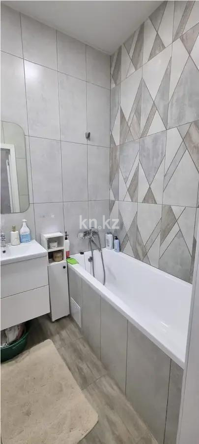 Продажа 2-комнатной квартиры, 63 м², ул. Муканова, дом  51/8 блок А в Караганде - фото 5