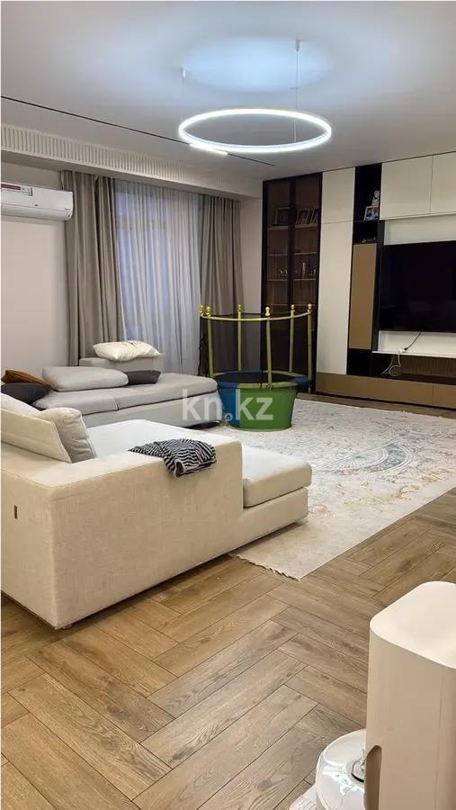 Продажа 4-комнатной квартиры, 160 м² в Астане