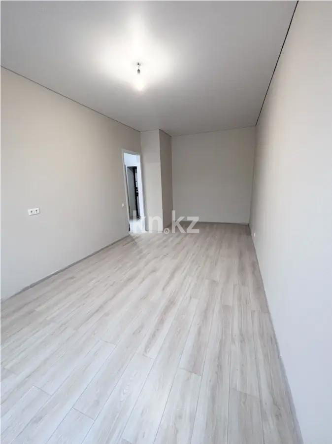 Продажа 1-комнатной квартиры, 41 м², ул. Нажимеденова, дом  30/1 в Астане - фото 2