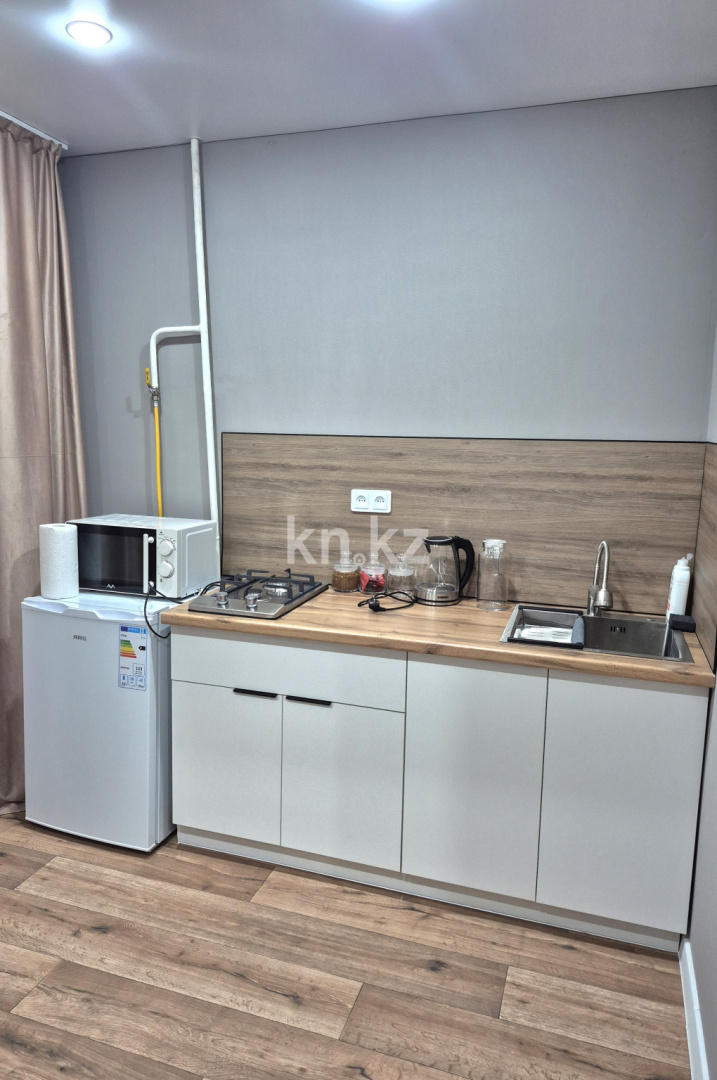 Аренда 1-комнатной квартиры посуточно, 32 м², Победа, дом  93 в Уральске - фото 9