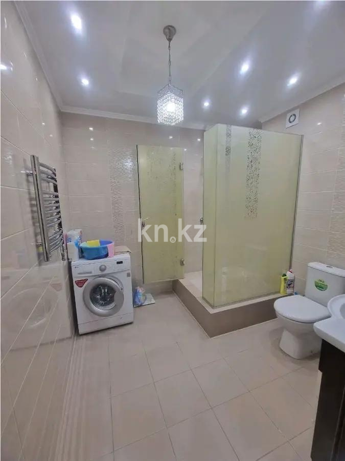 Продажа 4-комнатной квартиры, 200 м², ул. Омарова, дом  10 в Астане - фото 7