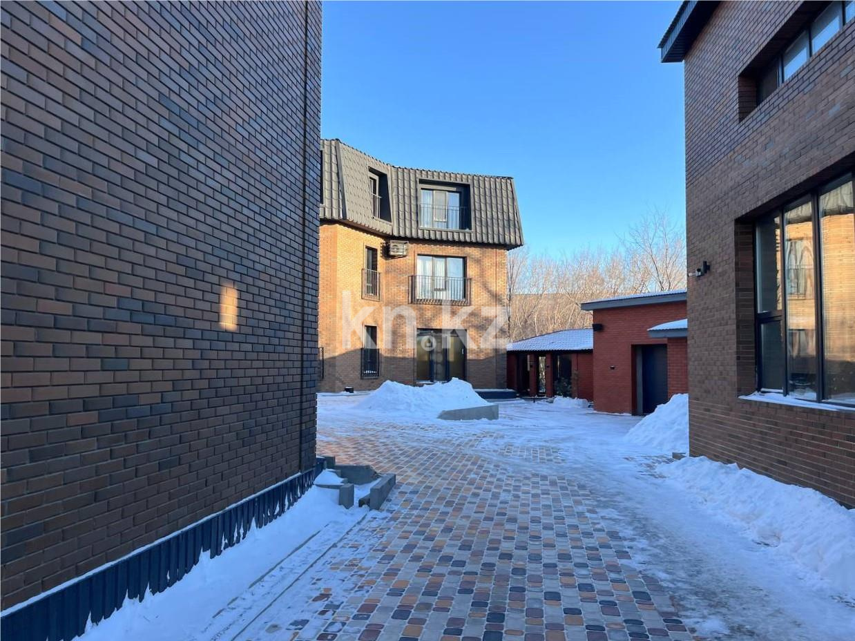 Продажа 3-комнатной квартиры, 121.5 м² в Караганде - фото 31