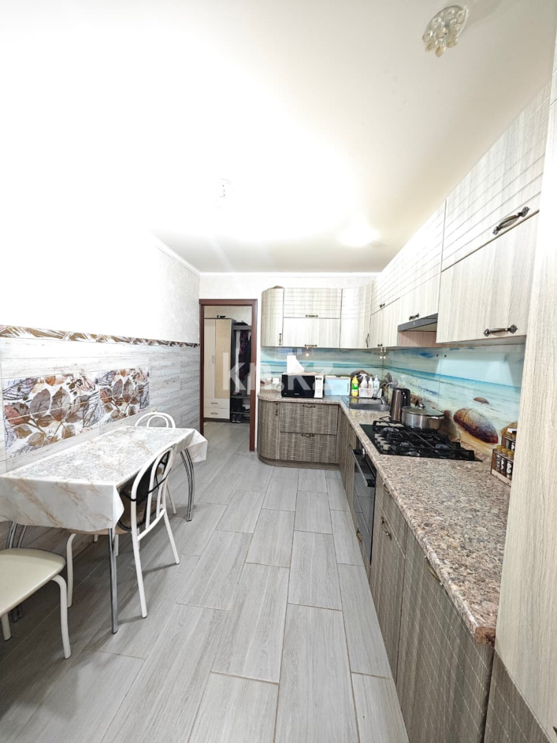 Продажа 4-комнатной квартиры, 78 м², пр. Республики, дом  4 в Караганде - фото 2