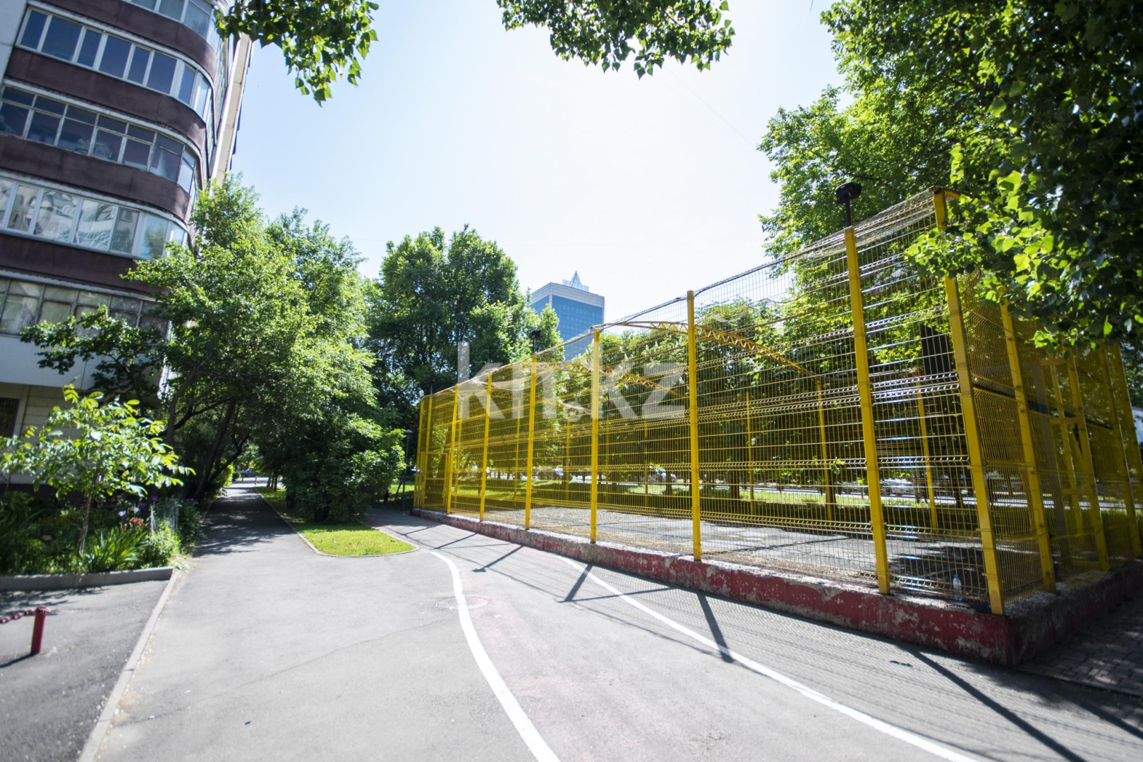 Аренда 2-комнатной квартиры посуточно, 50 м², Самал-1 мкр-н, дом  18 в Алматы - фото 18