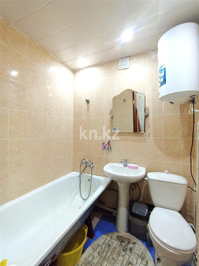 Продажа 1-комнатной квартиры, 27 м², мкр-н 6, дом  5 в Караганде - фото 5