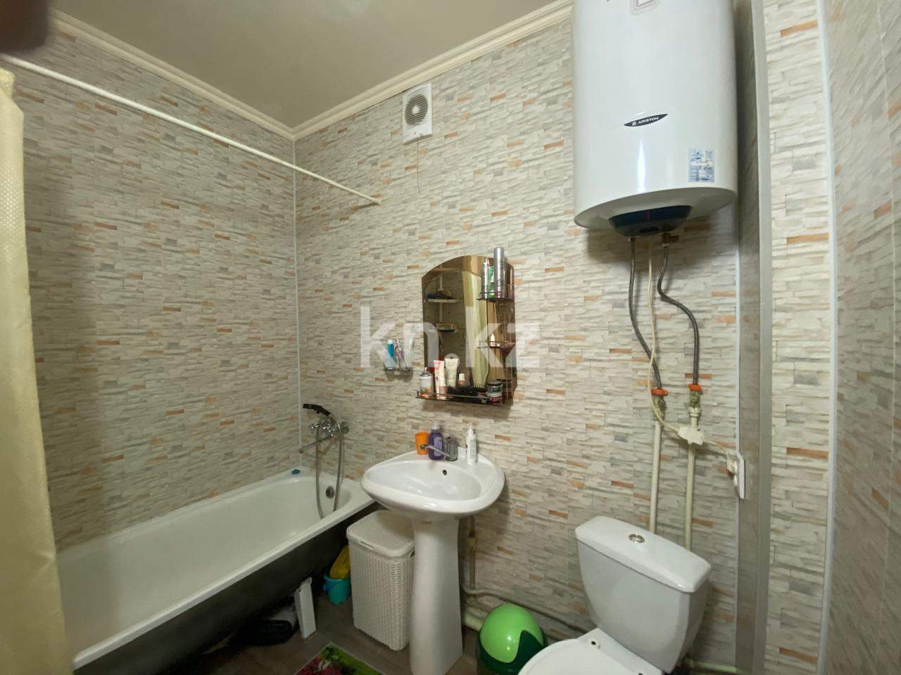 Продажа 3-комнатной квартиры, 81 м², ул. Сарыарка в Караганде - фото 16