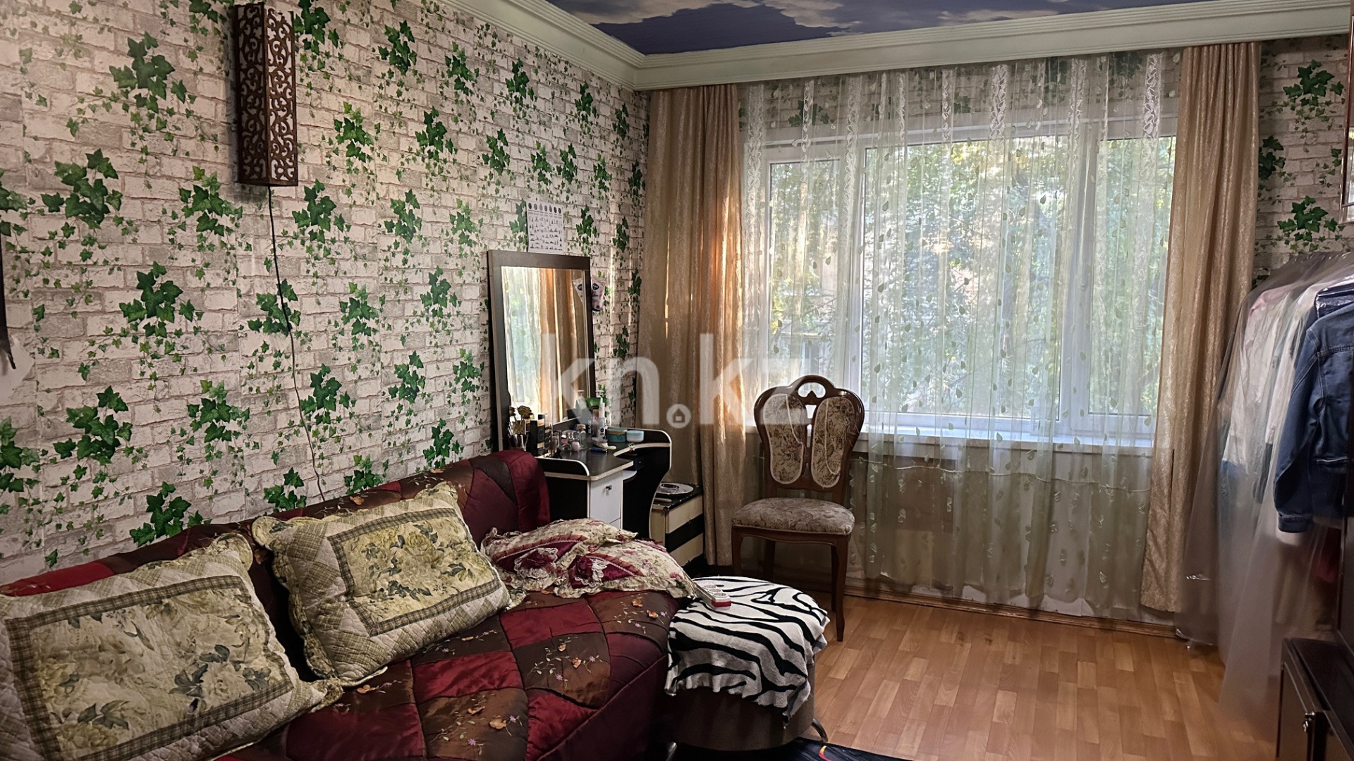 Продажа 4-комнатной квартиры, 73 м², 12 мкр. в Алматы - фото 2