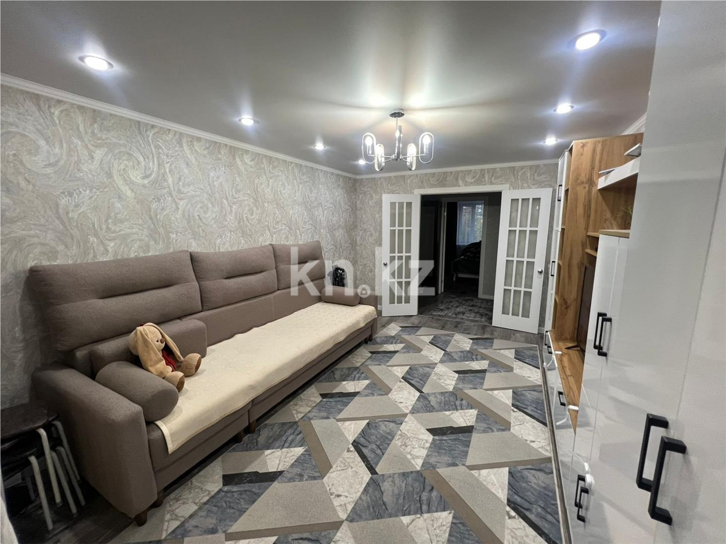 Продажа 3-комнатной квартиры, 62 м², ул. Ермекова в Караганде - фото 7