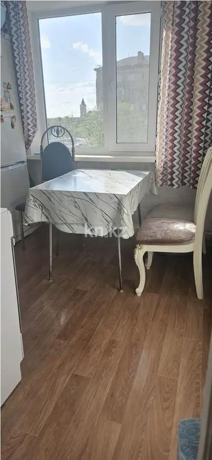 Продажа 3-комнатной квартиры, 60 м², пр. Абая, дом  69 в Шахтинске - фото 4