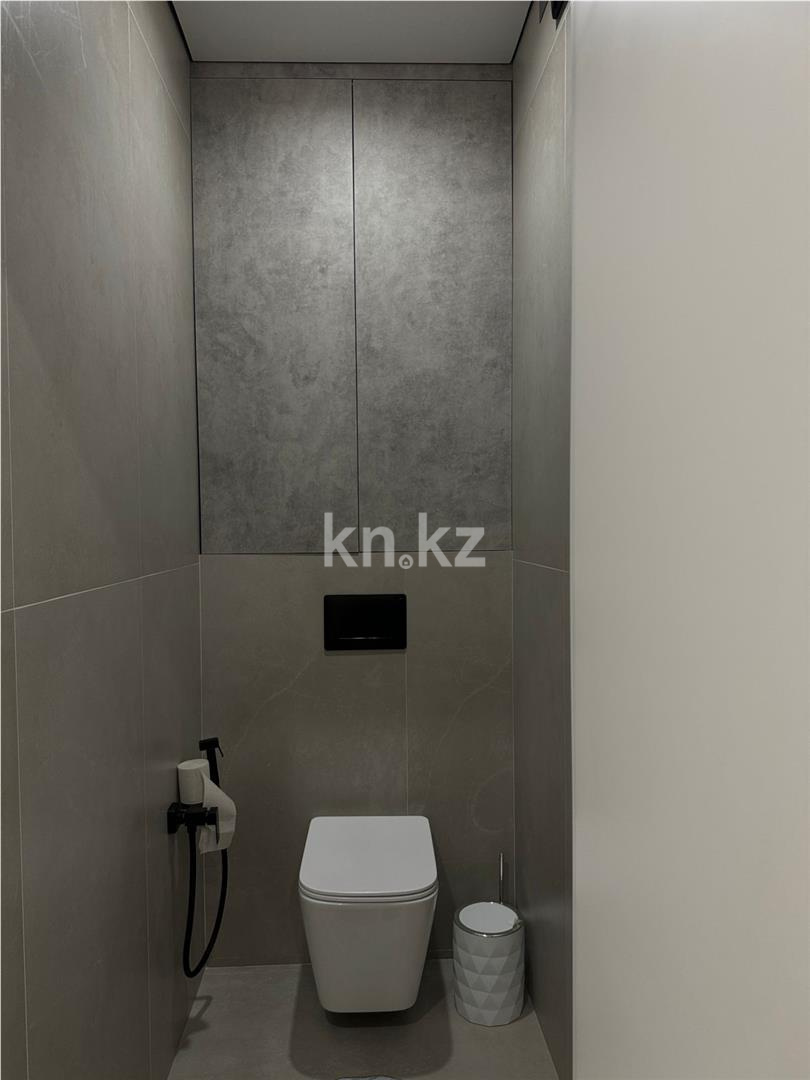 Продажа 1-комнатной квартиры, 47 м², ул. Момышулы в Караганде - фото 7