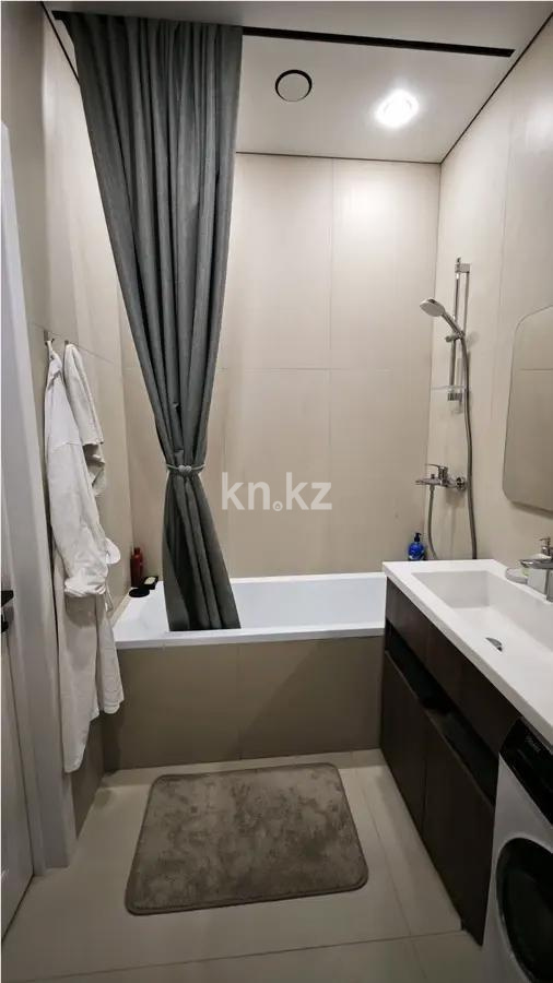 Продажа 2-комнатной квартиры, 73 м² в Алматы - фото 4