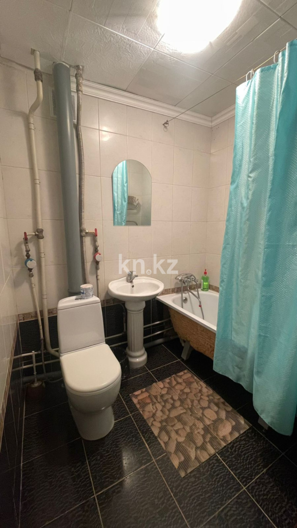 Аренда 1-комнатной квартиры посуточно, 33 м², ул. Кабанбай Батыра, дом  82 в Усть-Каменогорске - фото 4