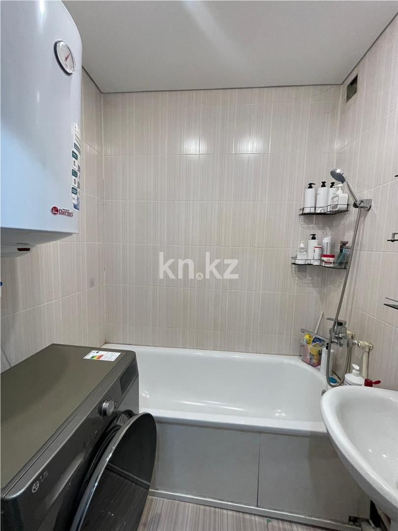 Продажа 2-комнатной квартиры, 54 м², мкр-н Гульдер-1 в Караганде - фото 11