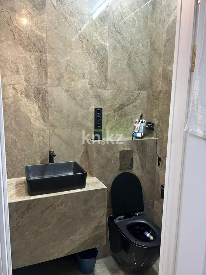 Продажа 4-комнатной квартиры, 101 м², ул. Жандосова, дом  108/1 в Алматы - фото 5