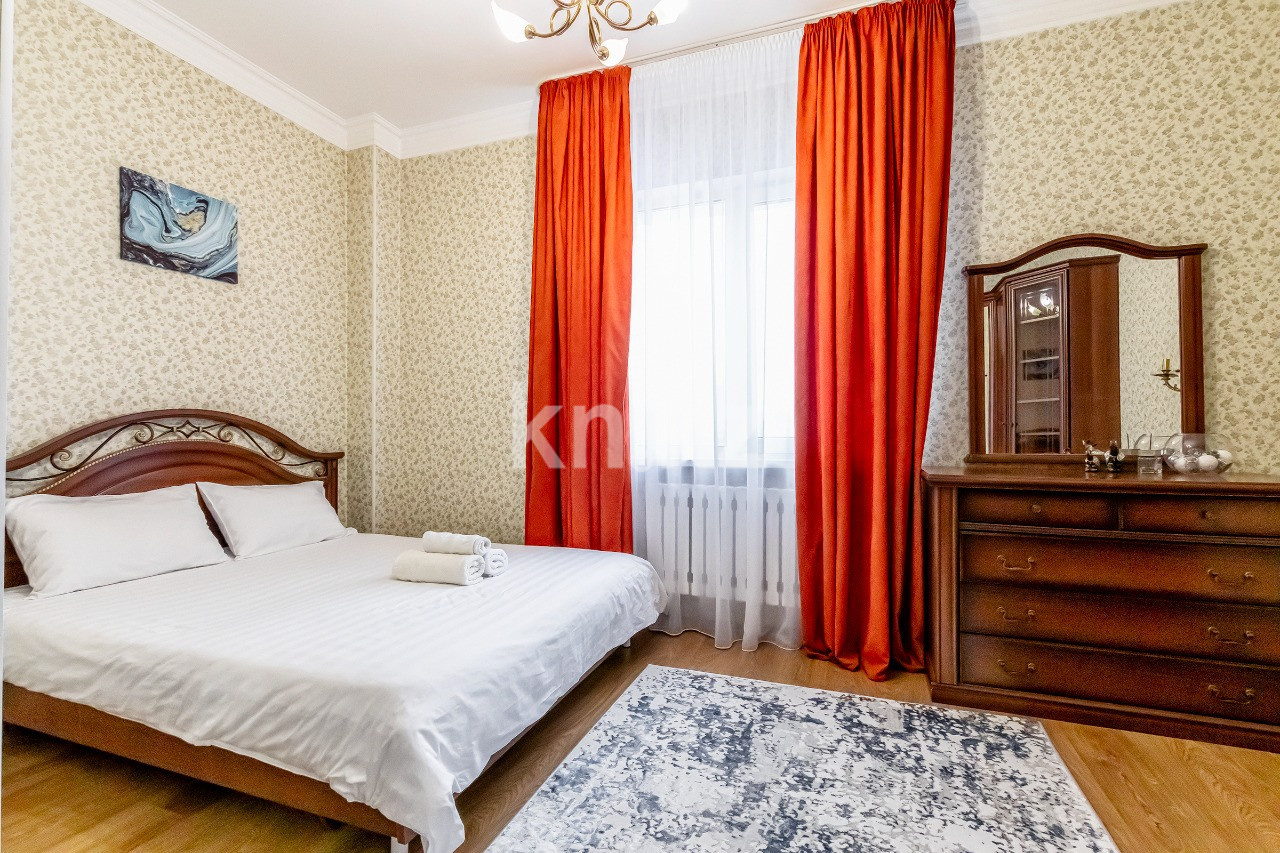 Аренда 3-комнатной квартиры посуточно, 130 м², ул. Кунаева, дом  35/1 в Астане - фото 19