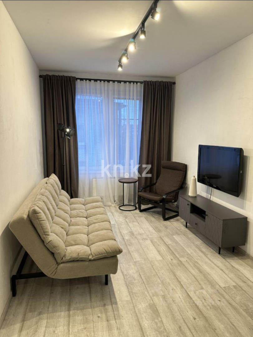 Аренда 1-комнатной квартиры, 41 м² в Астане