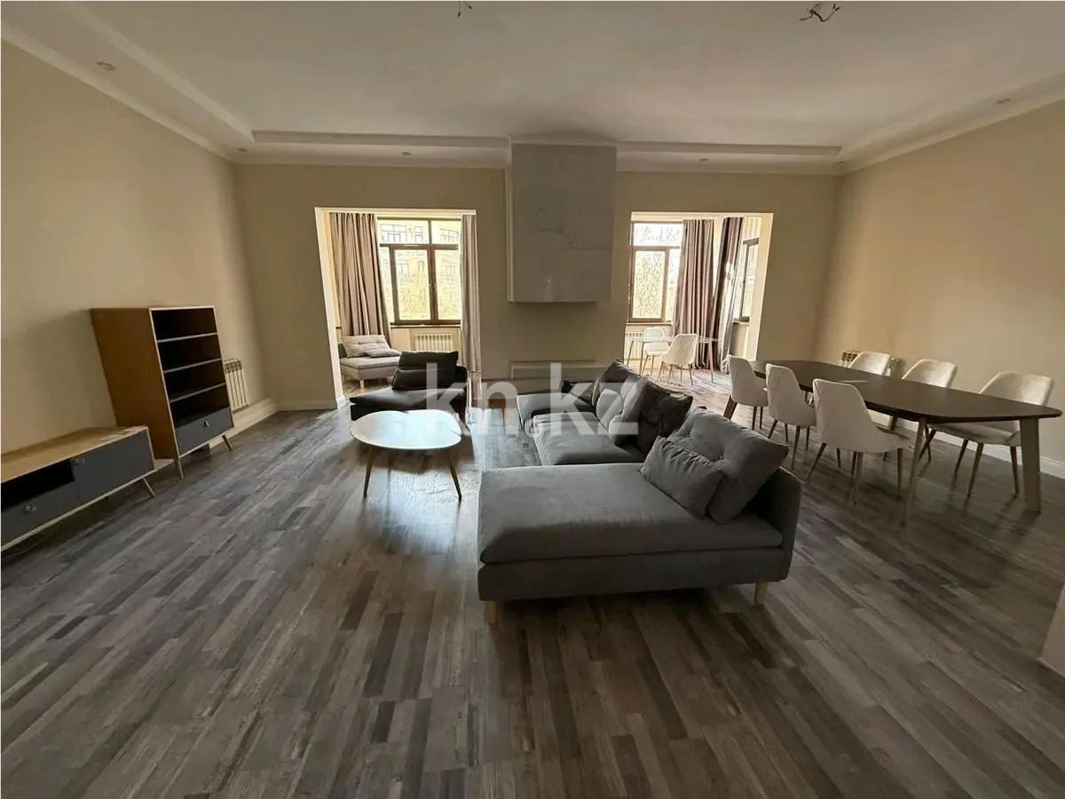 Продажа 4-комнатной квартиры, 210 м² в Алматы