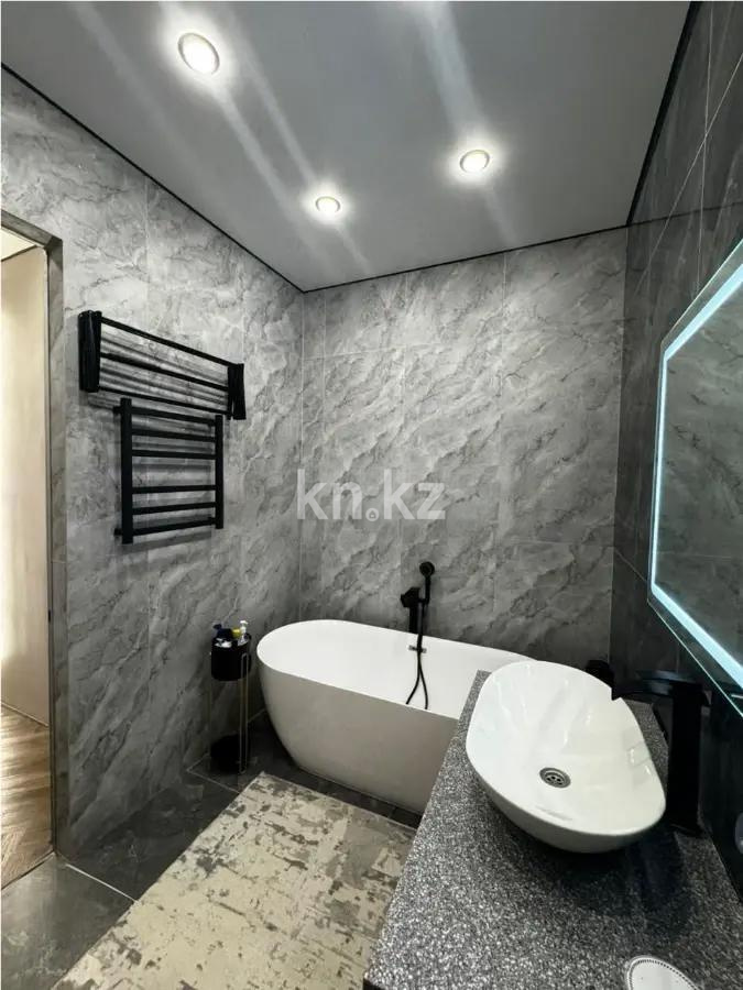 Продажа 4-комнатной квартиры, 90.3 м², пр. Туран, дом  50/5 в Астане - фото 6