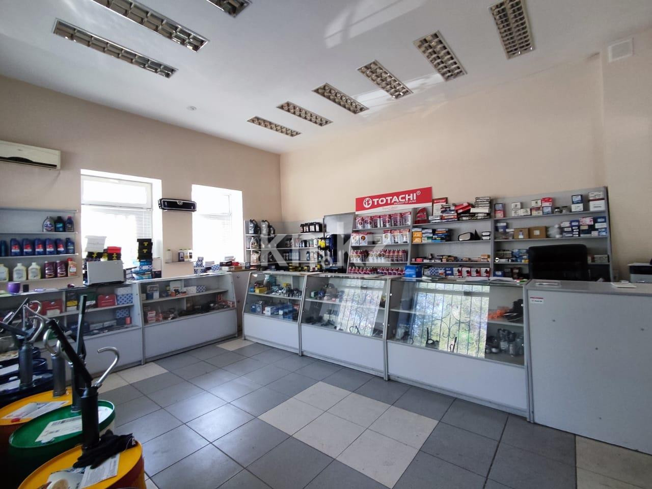 Продажа , 726.9 м², ул. Аманжолова в Караганде - фото 2