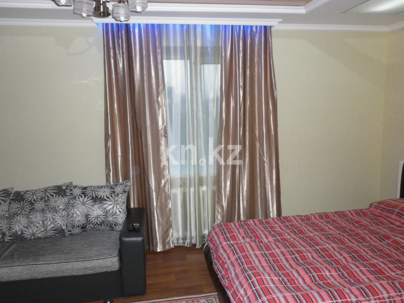 Аренда 1-комнатной квартиры посуточно, 33 м², ул. Ерубаева, дом  48 в Караганде - фото 5